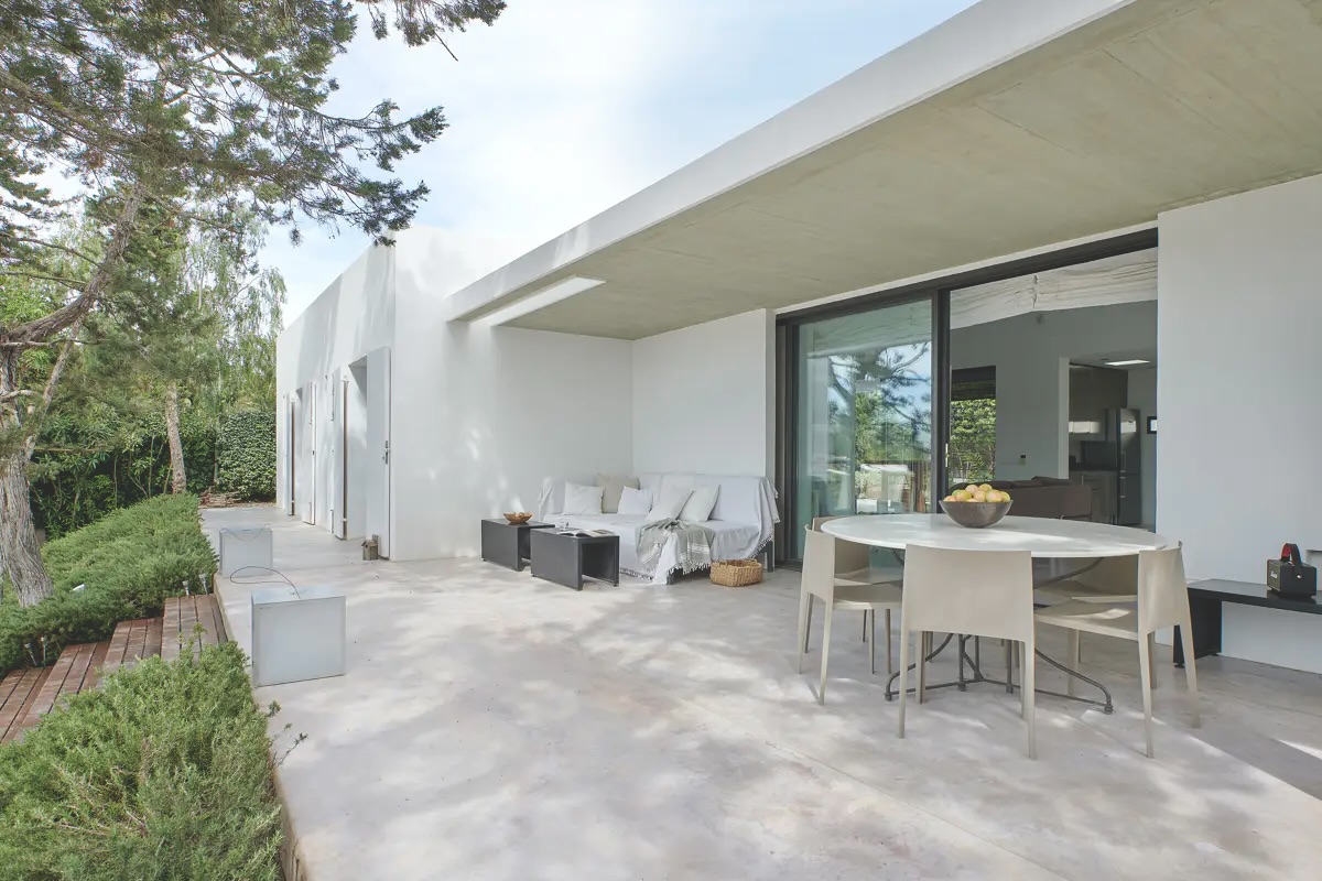 Outdoor living space