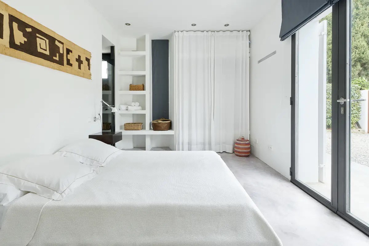 Garden bedroom